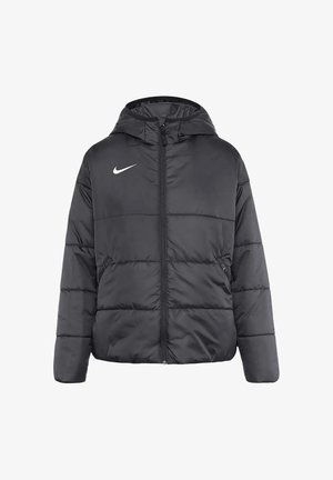 Schwarze, wattierte Nike Kapuzenjacke mit Frontreißverschluss und seitlichen Reißverschlusstaschen, mit dem weißen Nike Swoosh-Logo auf der Brust.
