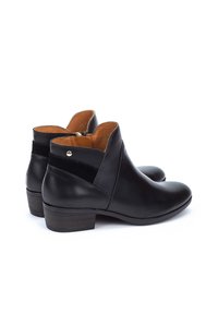 Pikolinos DAROCA - Botines bajos - black