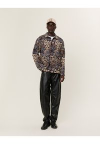 Les Deux HUGH OVERSHIRT - Shirt - black/dark sand