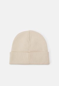Calvin Klein Jeans PATCH BEANIE - Kapa - birch
