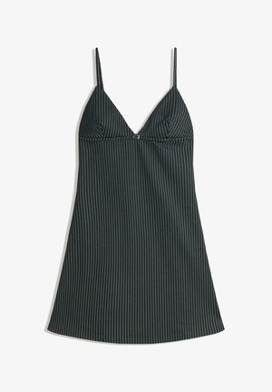 Vestito a sottoveste a righe bianche e nere con scollo a V, spalline sottili e vestibilità ampia. Il tessuto ha una texture liscia e un orlo dritto.