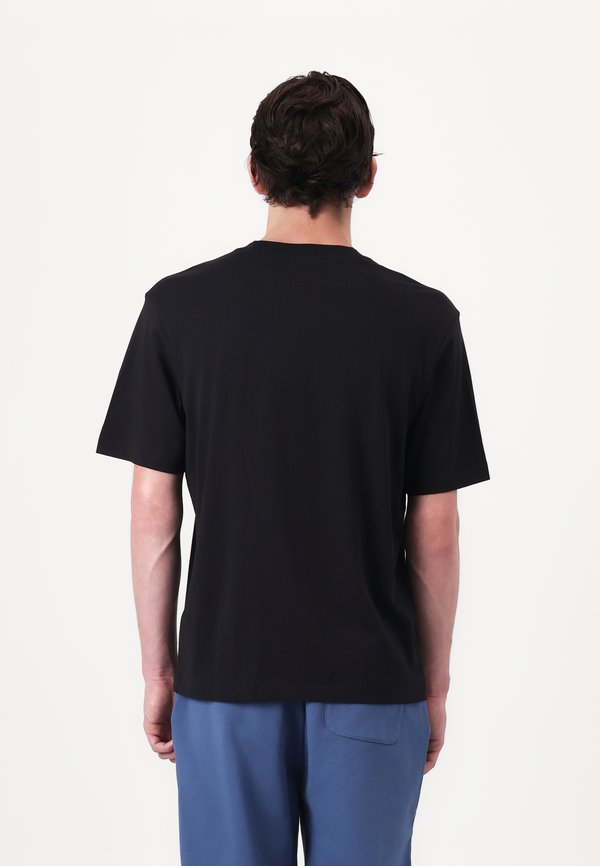 NURIX - Print T-shirt2