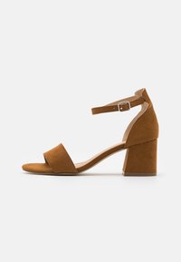 Bullboxer Sandals - hazl