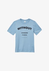 Unselected, himmelblau