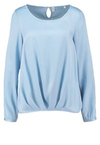 Blouse bleu clair à manches longues avec encolure ronde, fermeture à bouton avec ouverture en goutte d'eau dans le dos, et détail froncé à l'ourlet.