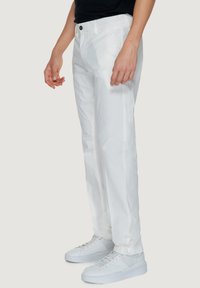 Manifattura Borghese TODI  - Chino - white