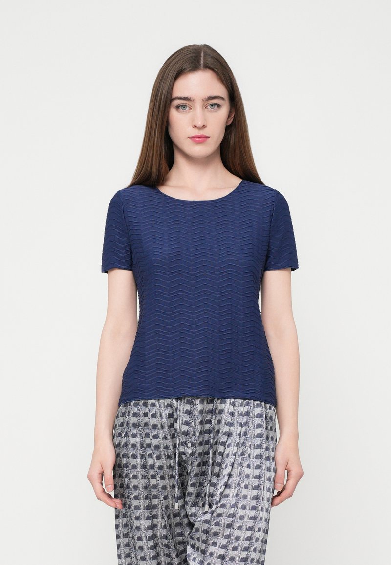 Emporio Armani T-shirt print blauw Emporio Armani T-shirt print blauw