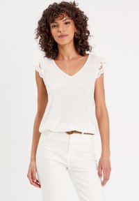Cache Cache - PLISSIERTE - Blouse - ecru Thumbnail Image 1