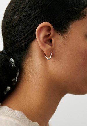 Pernille Corydon, SMALL AFFECTION HOOPS - Korvakorut - recycled sterling silver-coloured