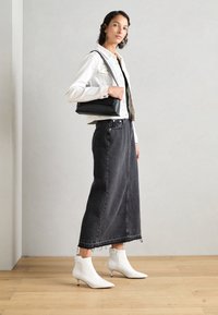 Anna Field Klasszikus bokacsizmák - white