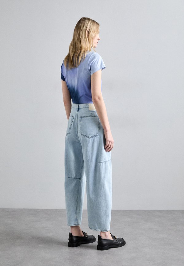 CHARLIE HIGH RISE BARREL - Relaxed fit jeans - millie2