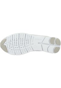 Semelle en caoutchouc blanc avec des motifs de texture pour la prise, talon renforcé et accents beige. Comprend des trous de drainage pour la respirabilité. Marque GEox présente.