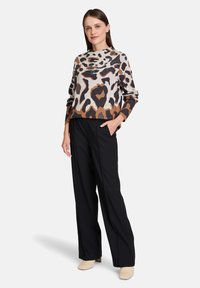 Betty Barclay MIT JACQUARD - Jumper - beige grau