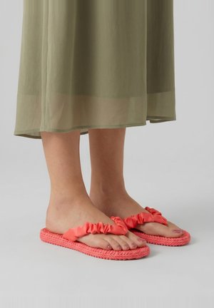 Ilse Jacobsen, CHEERFUL06 - T-bar sandals - himbeer