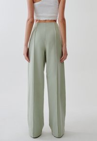 TUSSAH FREDA  - Hlače - sage green