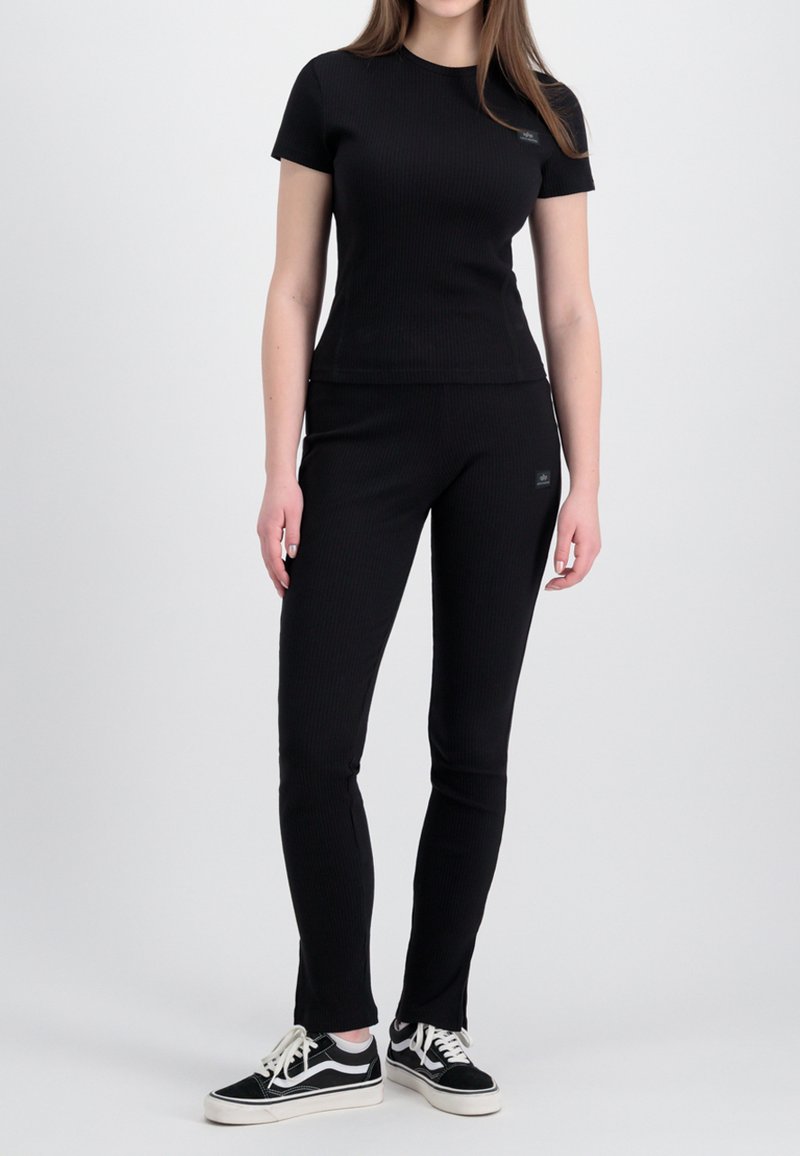 Camiseta Algodón Calidad Camiseta ALPHA INDUSTRIES X-fit Rib T Para Mujer - Corte Ajustado, Cuello Ribeteado Ropa Básica Mujer