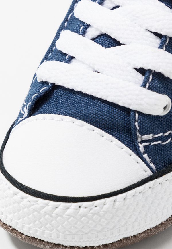 CHUCK TAYLOR ALL STAR CRIBSTER MID – Krabbelschuh