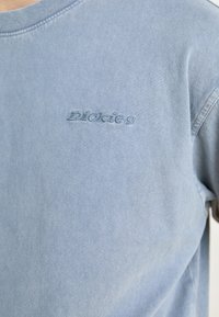 Thumbnail Image 8