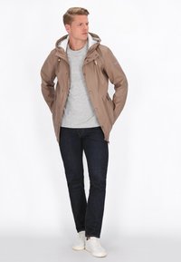 Schmuddelwedda Cappotto corto - light brown