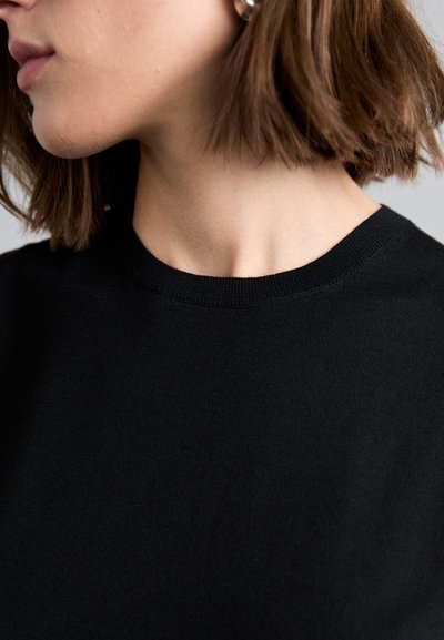 Theory CREW SHELL REGAL - Top - black
