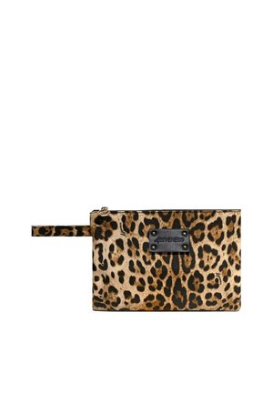 Pochette da polso con stampa leopardata, chiusura con cerniera e patch rettangolare nero con scritta "4GIVENESS" sul davanti.