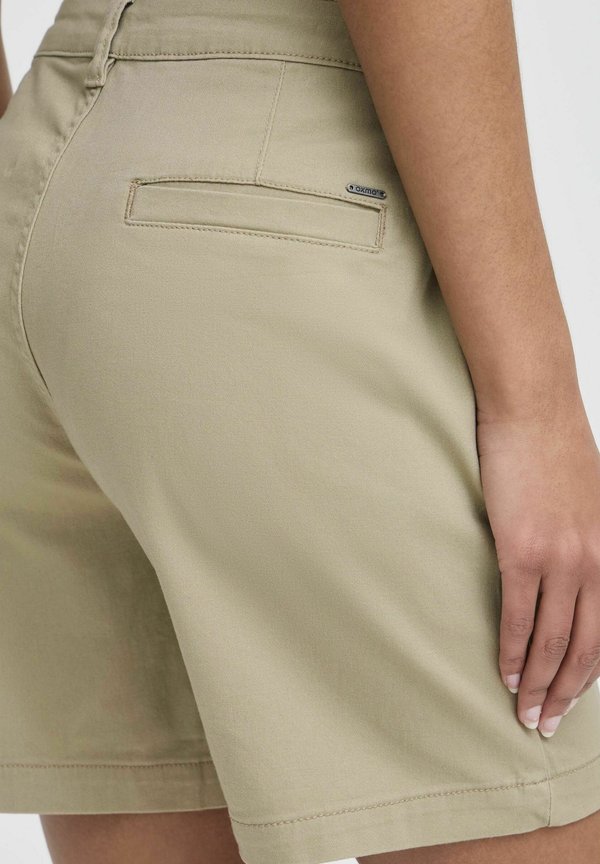 OXKVITA REGULAR FIT - Shorts - dune3