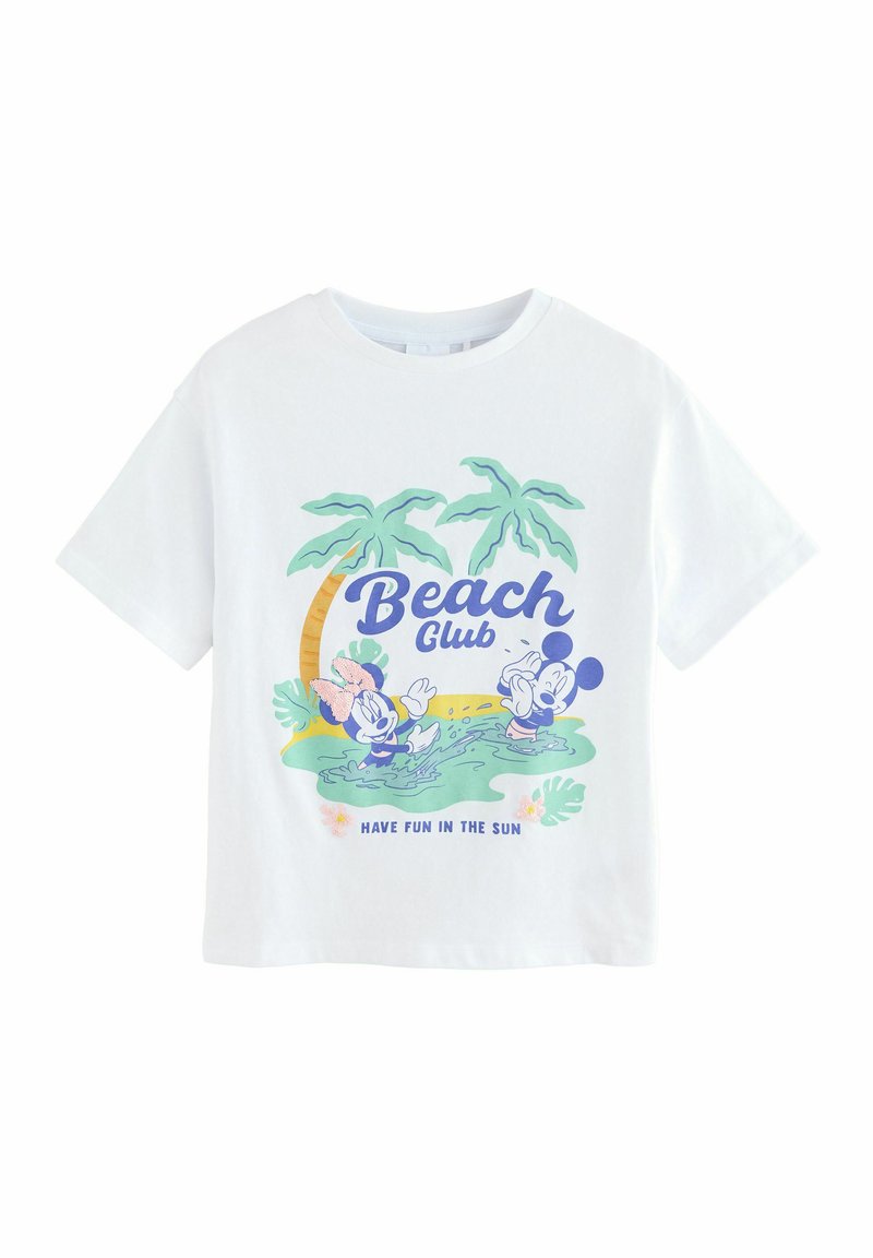 Witte katoen T-shirt met een grafisch ontwerp van palmbomen en cartoonfiguren in een speelse scène, gelabeld "Beach Club" met kleurrijke tekst.