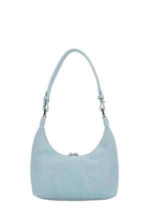 Borsa a spalla in suede azzurro chiaro con tracolla corta e chiusura con cerniera argento sulla parte superiore, su sfondo bianco.