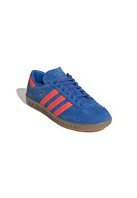 adidas Originals HAMBURG - Sporta apavi - bluebird/solar orange/gum