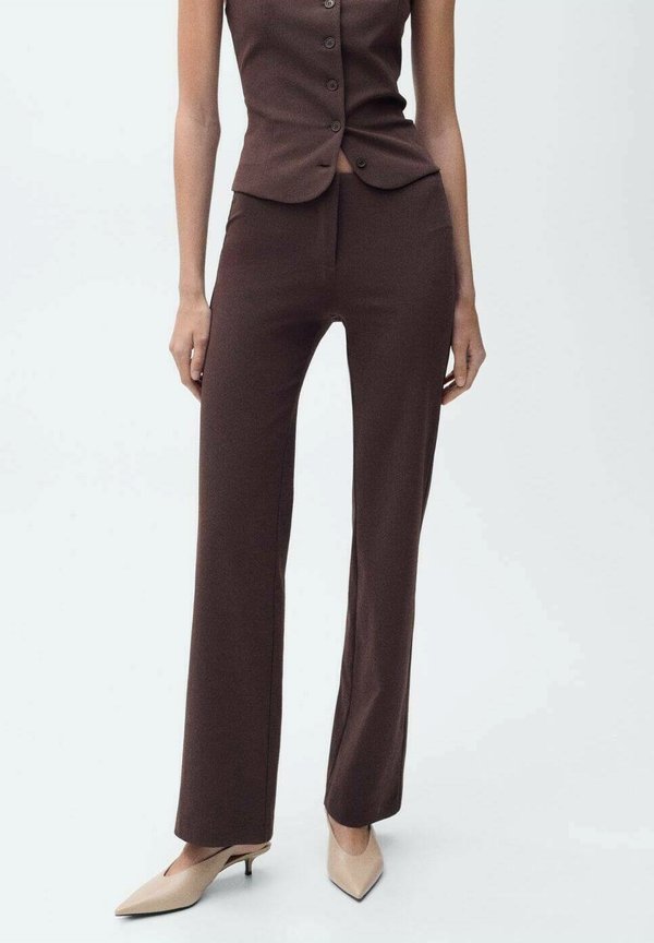 KLUM - Stoffhose - chocolate