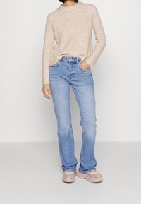 Pieces Petite Stickad tröja - beige