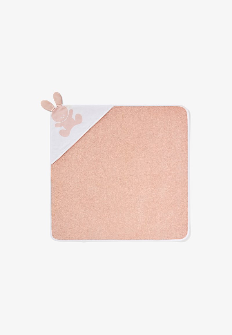 Měkký růžový dětský ručník s bílým okrajem, v rohu s designem králíčka. Materiál vypadá nadýchaně a savě. Velikost je čtvercová.