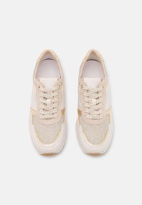 Marco Tozzi Sneakersy niskie