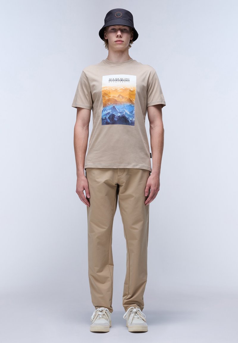 Napapijri T-shirt print beige