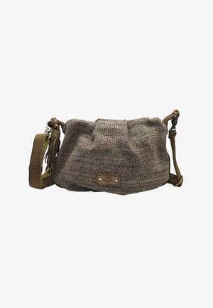 Sac bandoulière en tissu marron texturé avec sangle réglable, pompon latéral et petit patch en cuir de la marque à l'avant.