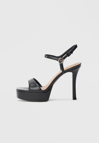 HENDORA - Magas sarkú szandálok - black