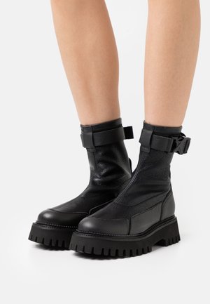 Bronx, Bottines à plateau - black