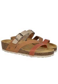 Sandalias de cuero marrón y marrón claro con dos correas ajustables, una plantilla de corcho y una suela de goma texturizada. Presenta un detalle de hebilla metálica.