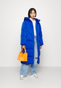 YAS Petite YASIRIMA LONG COAT - Dūnu mētelis - blue