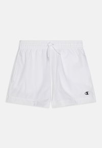 Shorts de bain blancs avec une taille élastique et un cordon de serrage. Comprend des poches latérales et un petit logo noir en bas à droite. Texture lisse.