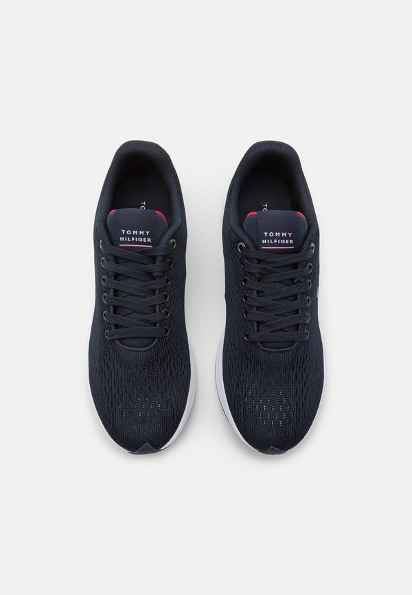 LIGHTWEIGHT RUNNER  - Trainers - desert sky3