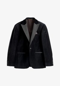 Vald, black