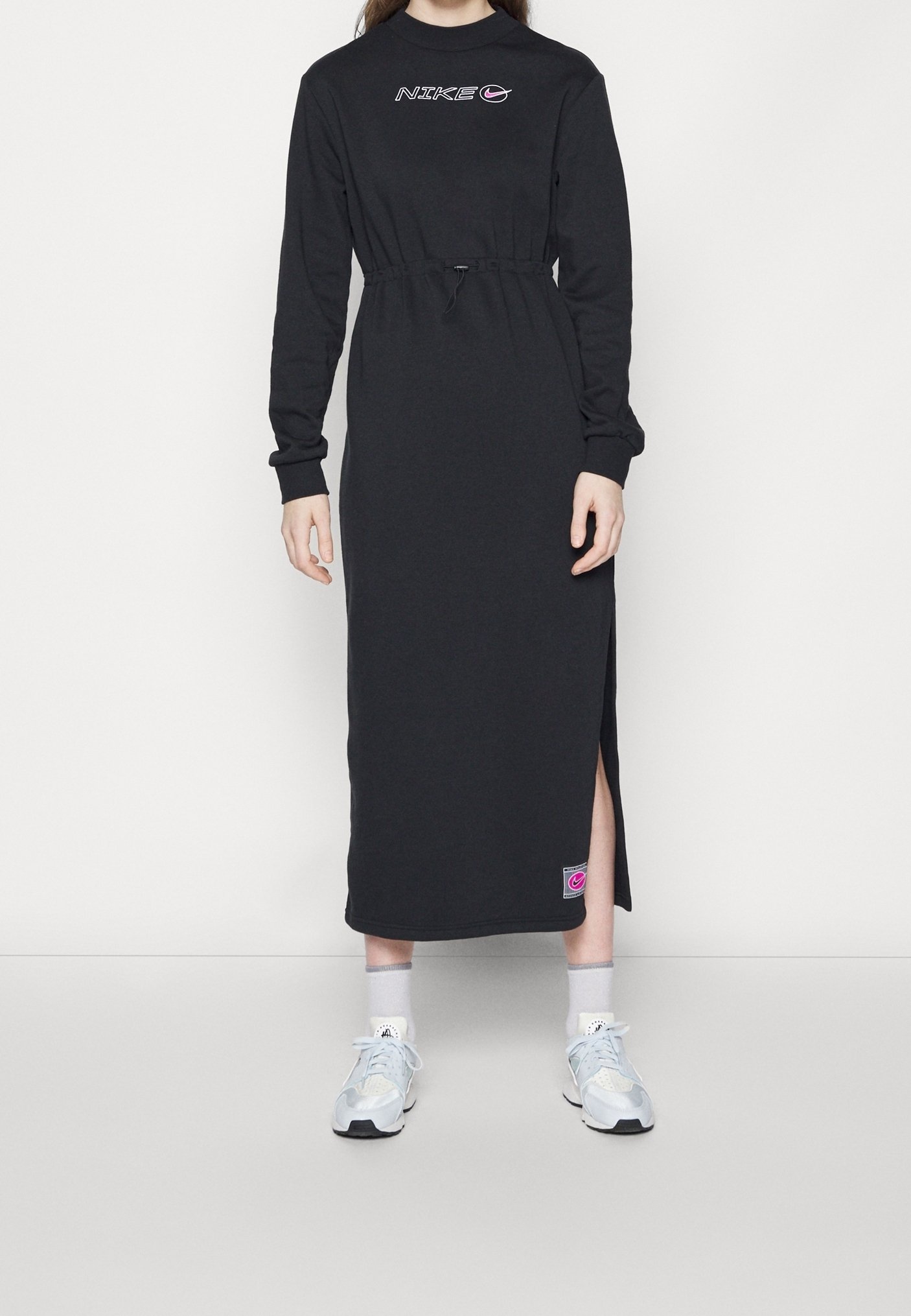 Nike Sportswear Day dress - black - (Pre-owned) - Zalando.ie