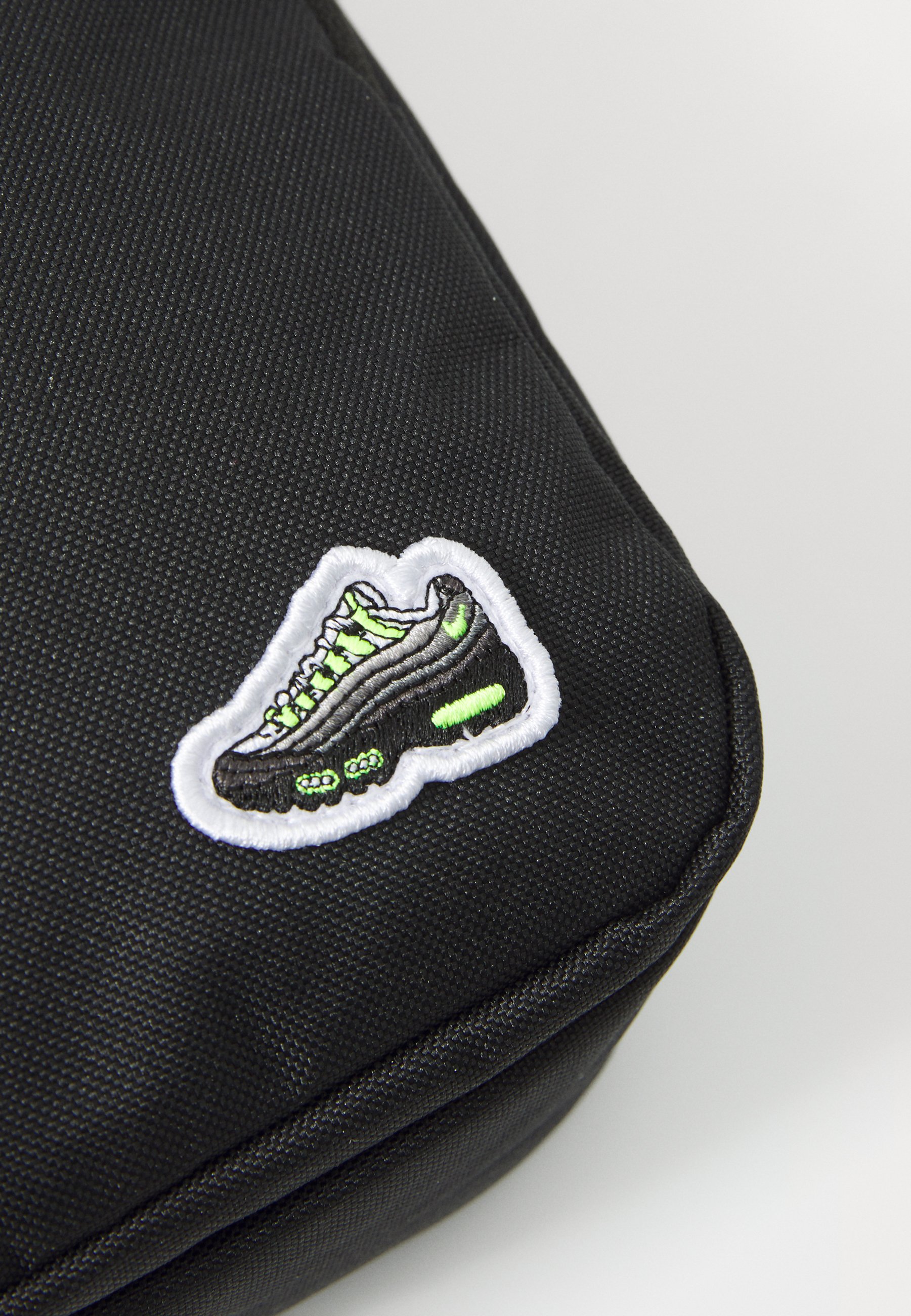 air max 95 bag