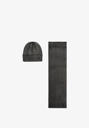 KARL LAGERFELD, IKON METALIC BEANIE & SCARF SET - Плетена шапка - black