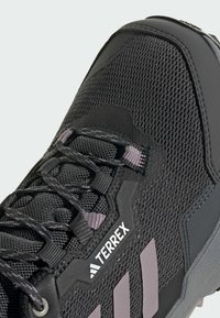 Thumbnail Image 6