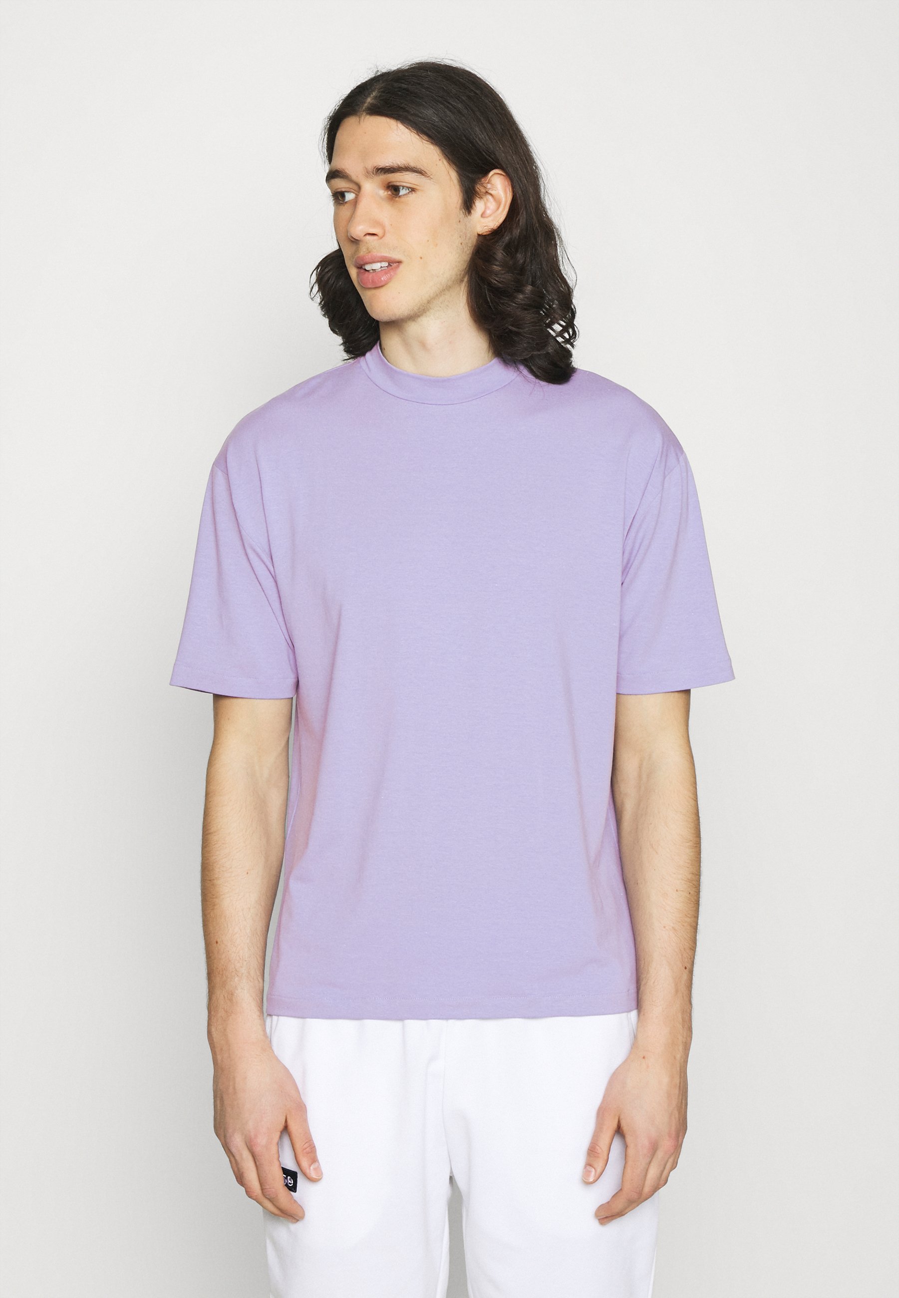 light purple tee shirt