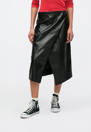 WRAP SKIRT - Jupe trapèze - true black