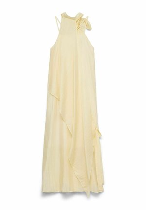 Robe maxi sans manches couleur crème avec un design superposé asymétrique drapé et un détail de nœud noué sur l'épaule.