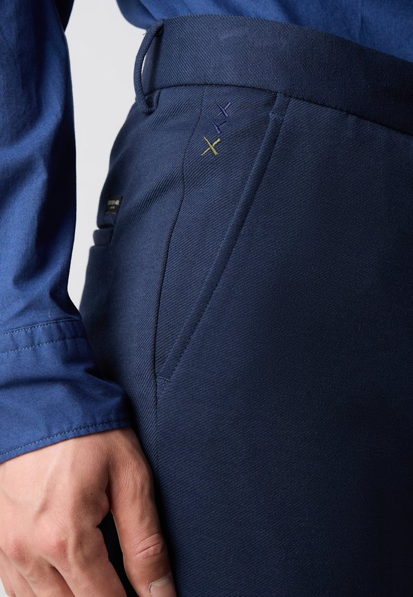 SLIM FIT - Chinos - night2